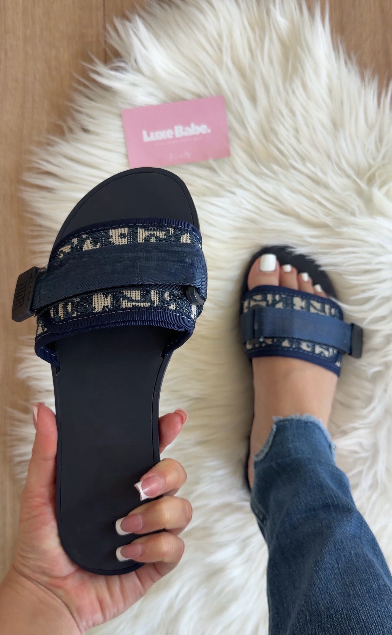 Women’s 6 adore sandals