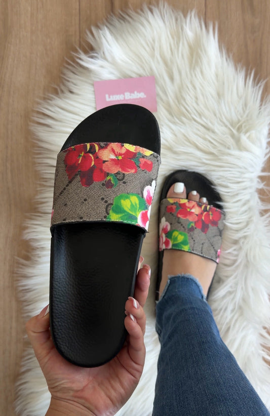 Women’s 6 gg sandals