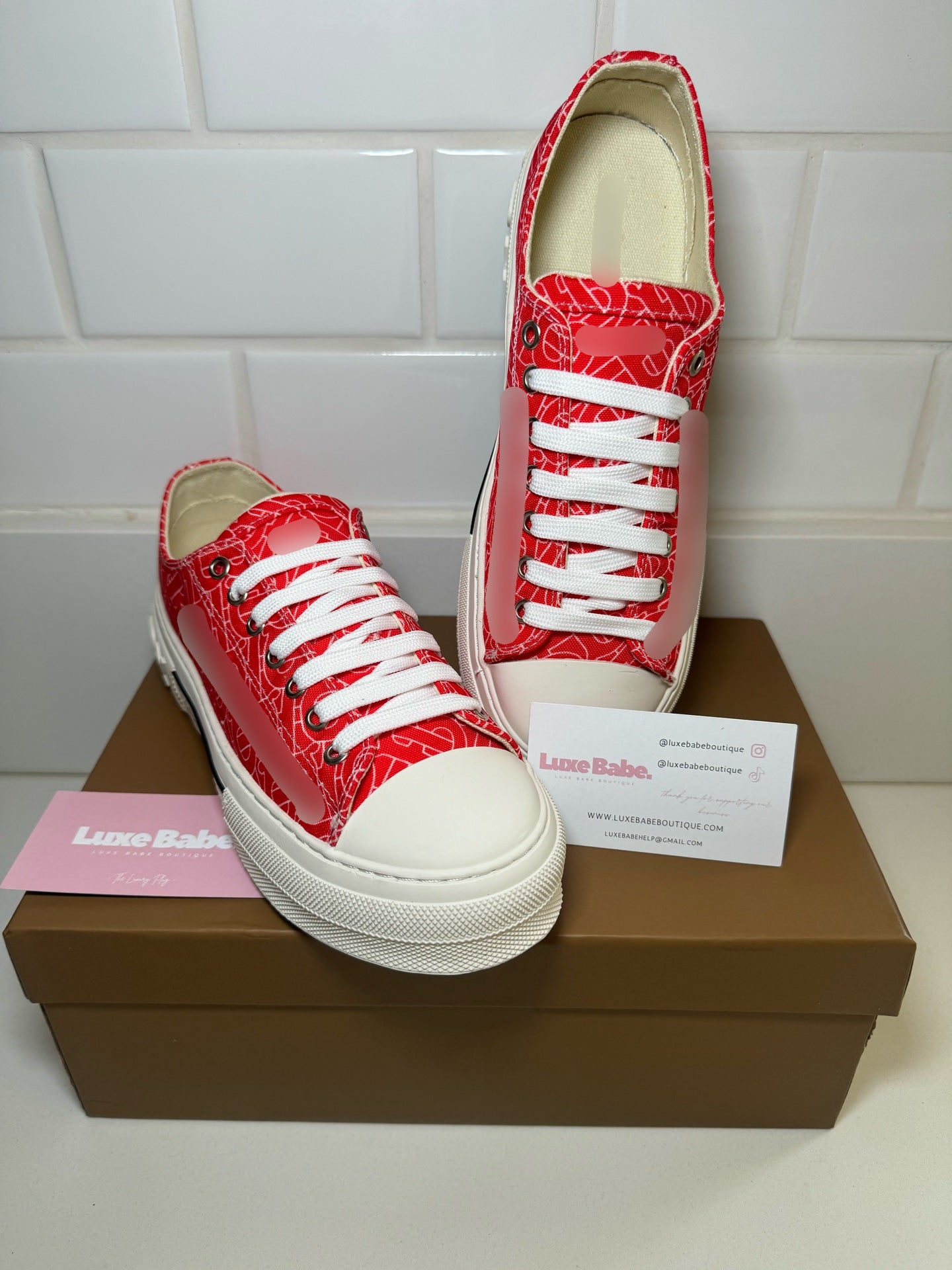 Berry Shoes - Red letter print