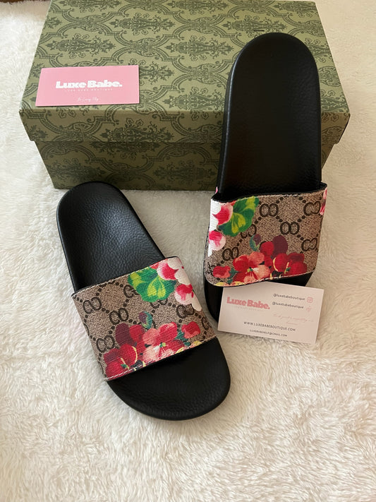 GG Floral Slides