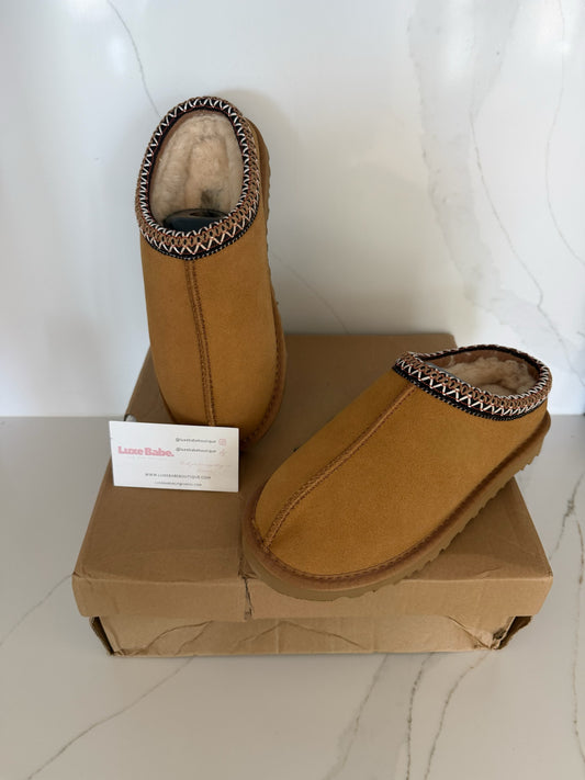 Ugg size 5 women