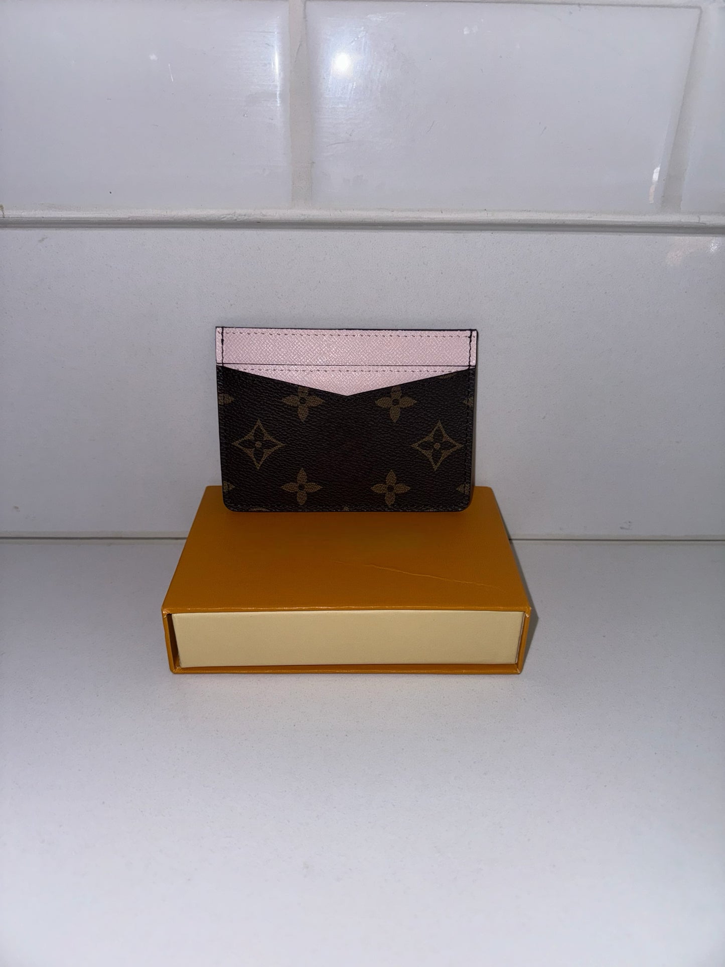 LV Cardholder